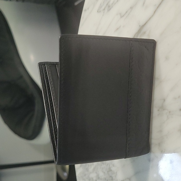 Gucci Wallet Mens - Picture 3 of 5